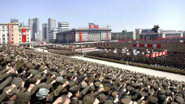 Manifestaciones de apoyo al líder en Corea del Norte
