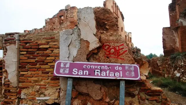 El vandalismo ha sido una de las razones para cerrar el acceso libre al viejo Belchite