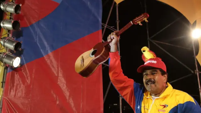 Batalla electoral entre Maduro y Capriles por la presidencia de Venezuela.