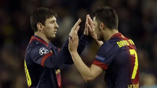 Villa y Messi se saludan