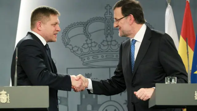 Mariano Rajoy con el primer ministro de la República Eslovaca, Robert Fico