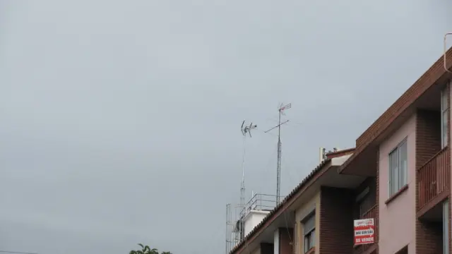 Antenas en la calle de Silvestre Pérez