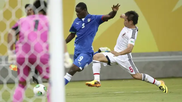 Balotelli, en el partido de Italia con Japón
