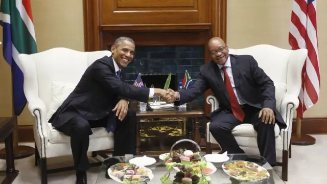 Obama, junto a su homólogo sudafricano Jacob Zuma