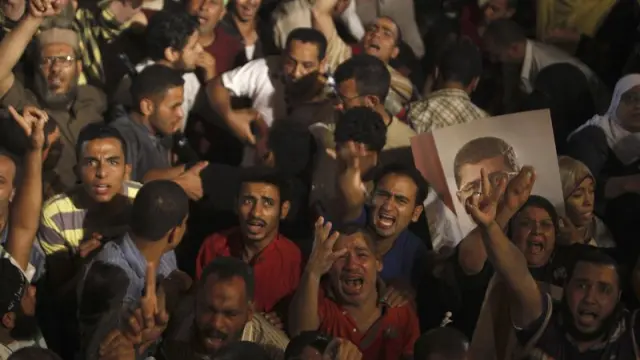 Defensores de Mursi muestran su desolación por la caída del mandatario