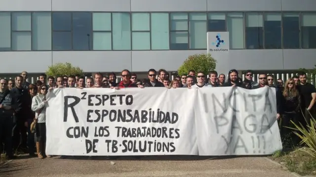 Protesta de los trabajadores de TB-Solutions en Zaragoza