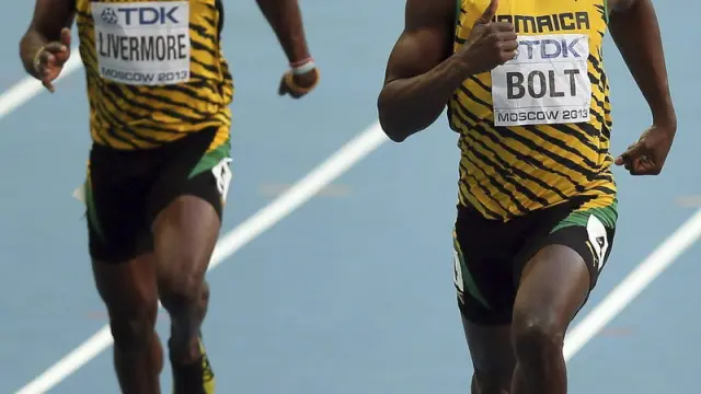 Bolt y Livermore en la semifinal de los 200 metros