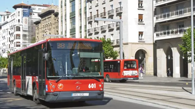 Imagen de autobús urbano en Zaragoza