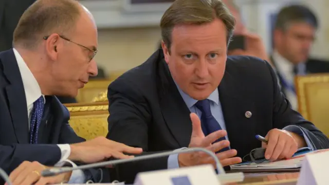 Cameron conversa con Putin
