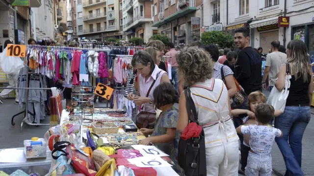 Una edición anterior de la Feria de Saldos en Teruel