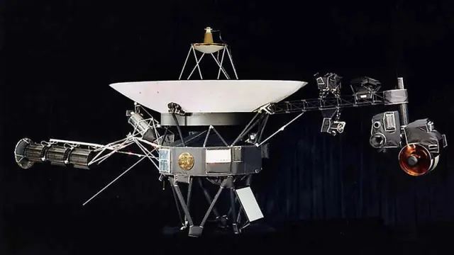 La Voyager 1 despegó de la Tierra en 1977.