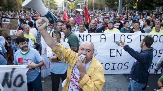 Manifestación de los trabajadores de autobús en Zaragoza