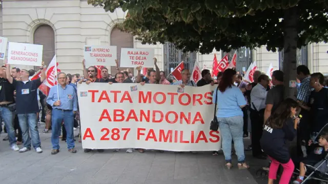 Protesta de los empleados de Tata Hispano en Zaragoza