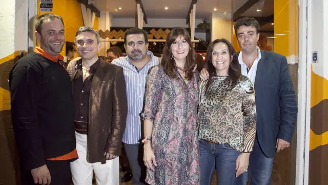 Empresarios de La Piedrita, con algunos amigos y familiares