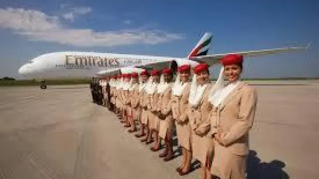Emirates seleccionará tripulantes de cabina en Zaragoza en noviembre