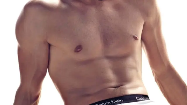 Jamie Dornan en un anuncio de Calvin Klein