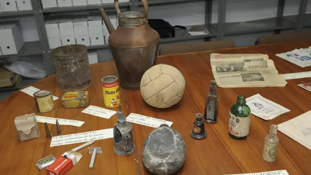 Algunos de los objetos encontrados en pueblos abandonados de Teruel
