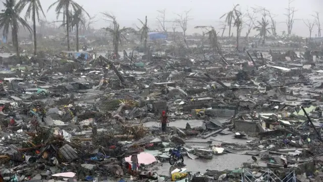 Un tifón arrasa Filipinas