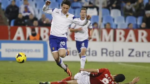 Ángelo Henríquez, en el partido del Real Zaragoza con el Murcia