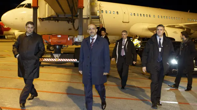 El presidente de la oposición siria, a su llegada a Suiza.