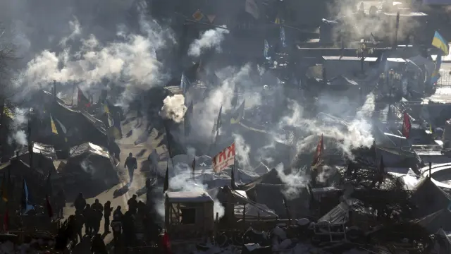 Vista general de la Plaza de la Independencia durante otra jornada de protestas en Kiev