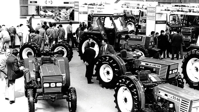 Los tractores han sido siempre uno de los protagonistas indiscutibles de FIMA. En la imagen, la feria celebrada en 1988.