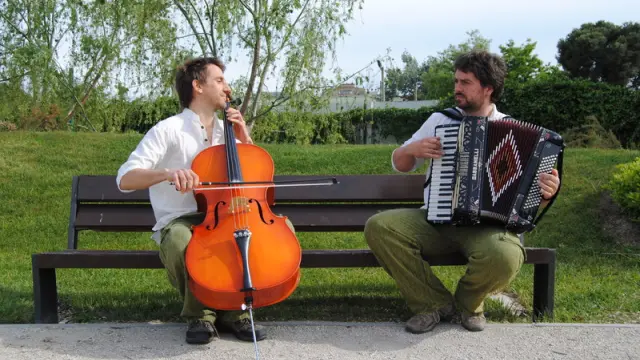 Miguel Guallar y Daviz Aznar forman el eco dúo Vegetal Jam