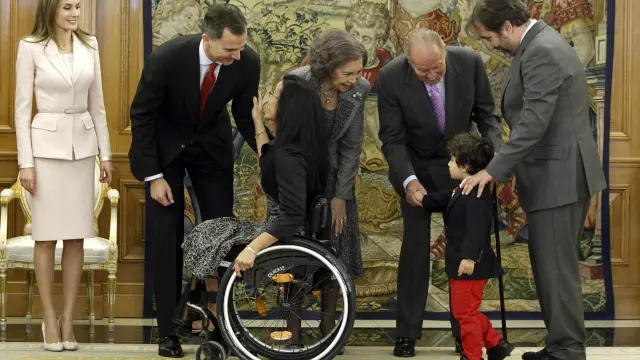 El Rey Juan Carlos entregó a la nadadora paralímpica María Teresa Perales la Gran Cruz de la Real Orden del Mérito Deportivo