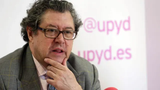 El candidato al Parlamento Europeo de UPyD, Enrique Calvet,