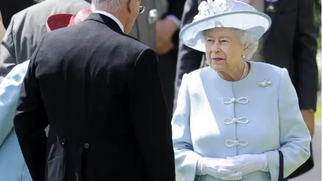 La reina Isabel II asiste al Royal Ascto