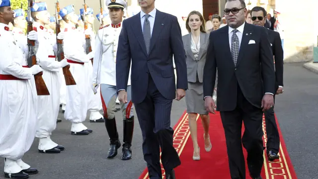 Mohamed VI junto a los Reyes Felipe VI y Letizia en el Palacio Real de Rabat