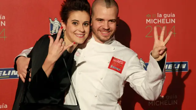 El chef David Mu&ñz y su esposa Ángela Montero, del restaurante DiverXO de Madrid, celebran la tercera estrella Michelin
