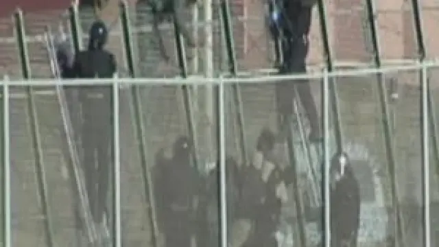 Intento de salto a la valla de Melilla de un grupo de inmigrantes