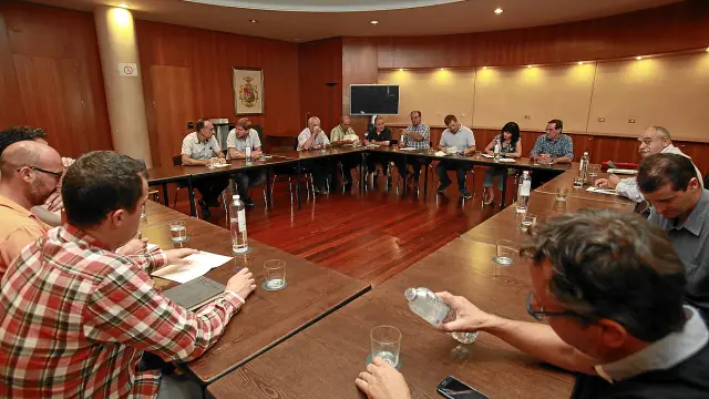 La ejecutiva de Adelpa se reunió ayer en Huesca para abordar varios asuntos de gran relevancia.