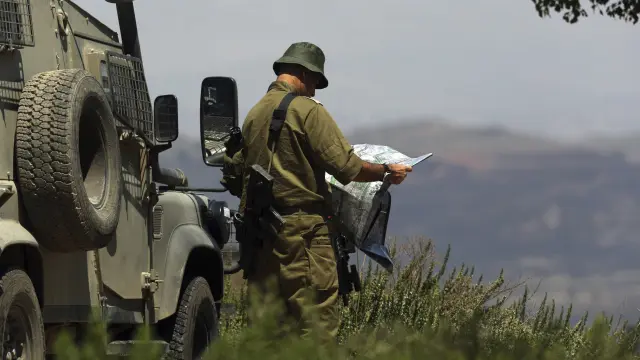 Un soldado israelí en los Altos de Golán