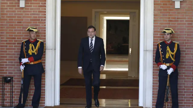 Rajoy saliendo del Palacio de la Moncloa en una imagen del pasado martes