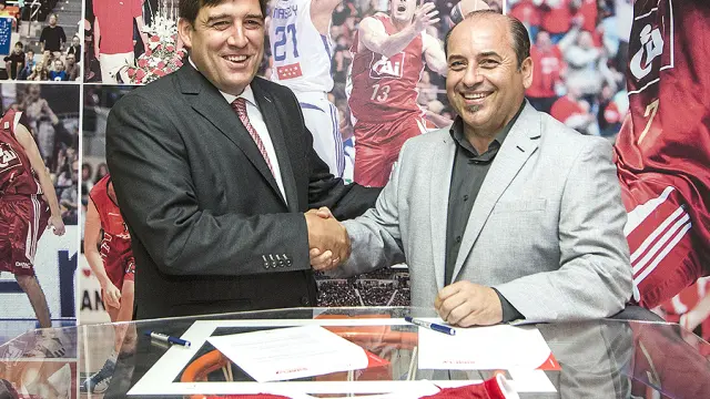 Reynaldo Benito, Presidente de Basket Zaragoza 2002 SAD junto a Enrique Garay, Director General de Simply
