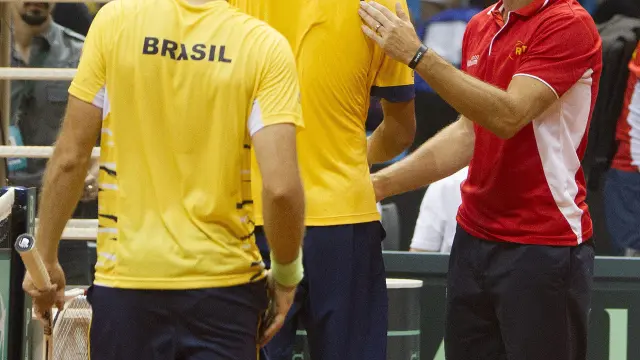 Derrota de España ante Brasil en dobles