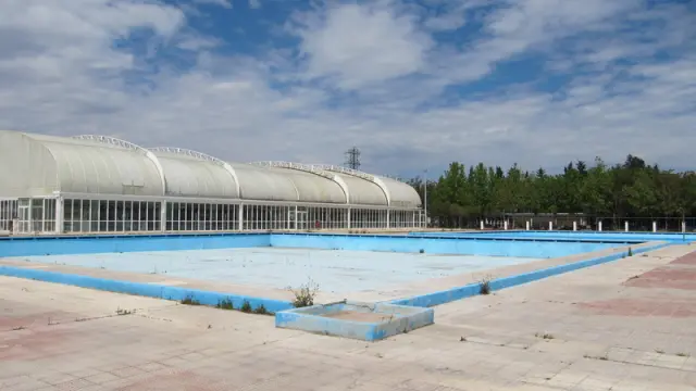 Imagen del Parque Deportivo Ebro tras su cierre.