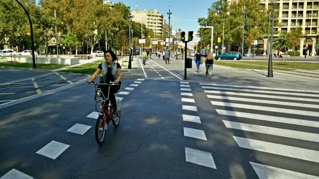 El nuevo carril bici de la plaza de Paraíso