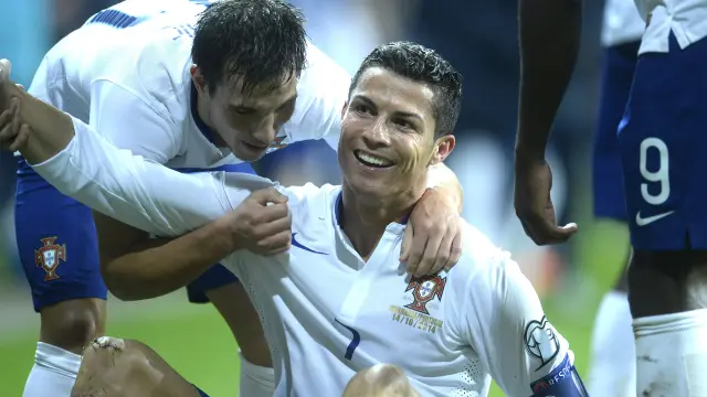 Ronaldo celebra el gol de la victoria.