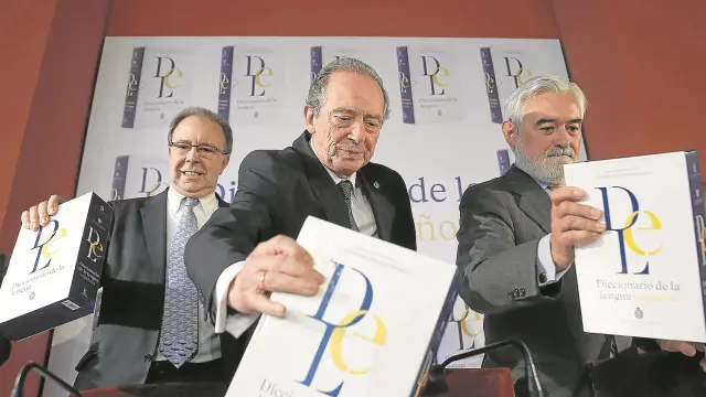 Pedro Álvarez de Miranda, José Manuel Blecua y Darío Villanueva presentaron ayer la nueva edición de la obra.