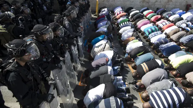 Israel restringe la entrada de musulmanes a la explanada de las mezquitas