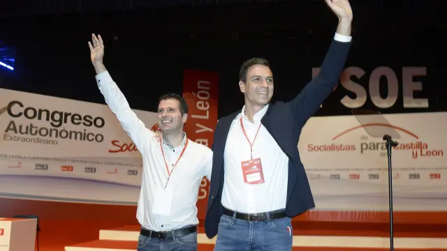 Pedro Sánchez, con el líder del PSOE en Castilla y León, Luis Tudanca