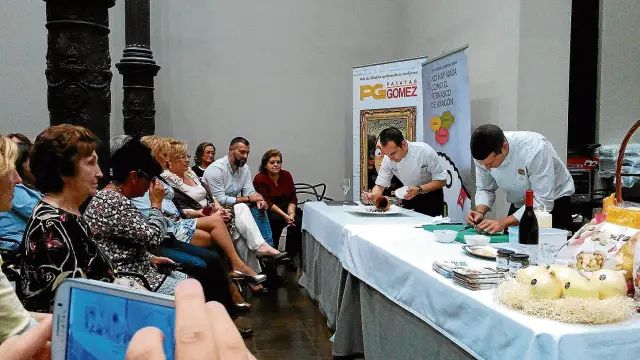 Clase magistral 'Cocinando con clase', a cargo de Rubén Pertusa y Diego Barbero, del restaurante Paraninfo Trufé