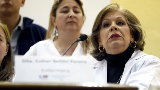 La enfermera Esther Bellón, que asistió a Teresa Romero, en rueda de prensa.