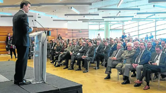 El secretario general del PSOE, Pedro Sánchez, durante su intervención de ayer en Zaragoza.