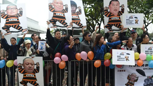 Un grupo contrario a las protestas pide la entrada en prisión de los líderes del Occupy Central