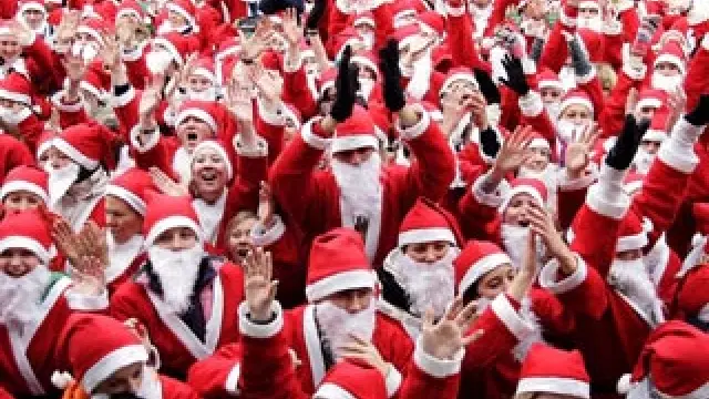 10.500 Papá Noel participarán en una carrera en Madrid para batir el Record Guinness