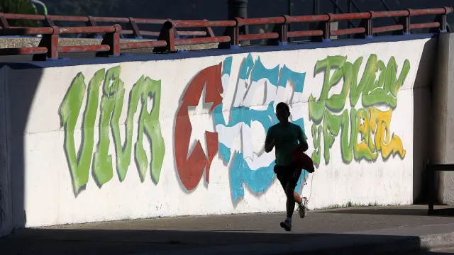 Un mural de contenido revolucionario en La Habana